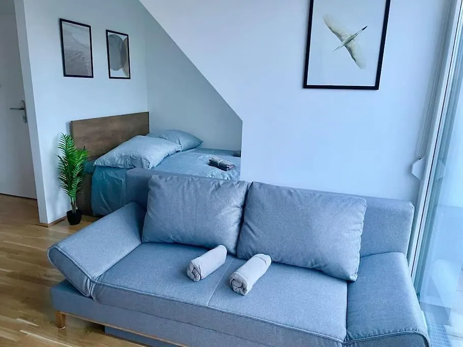 Modern Rooftop Apartment With Free Parking Vienna